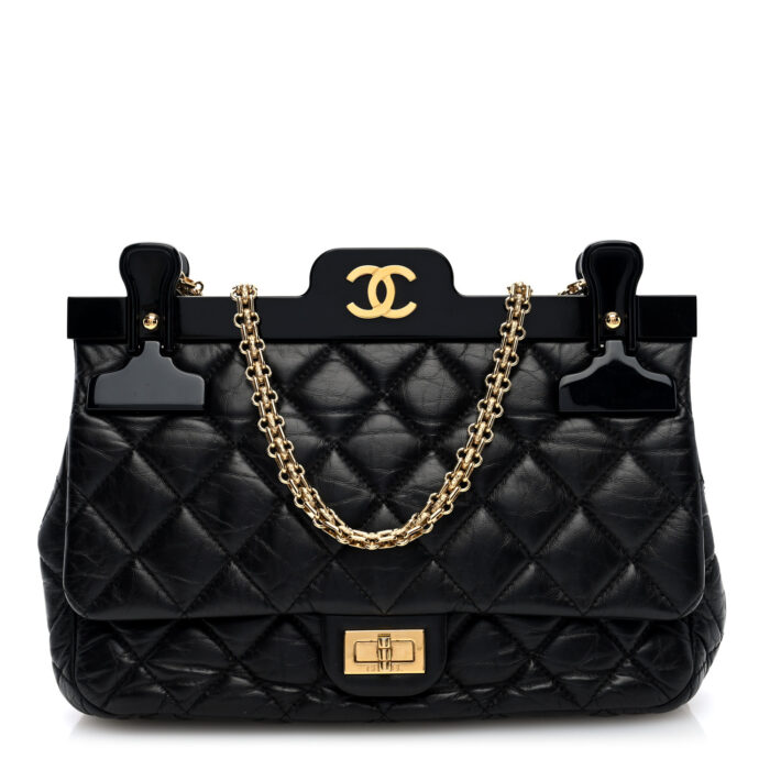 Aged Calfskin Quilted 2.55 Reissue 225 Hanger Flap Black - Image 1