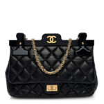 Aged Calfskin Quilted 2.55 Reissue 225 Hanger Flap Black