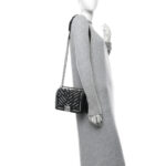 Calfskin Pearl Chevron Medium Boy Flap Black - Image 2