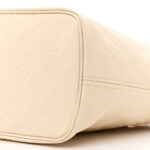 Louis Vuitton Empreinte Monogram Giant Neverfull MM Creme - Image 11