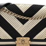 Metallic Calfskin Pleated Medium Boy In Rome Flap Black Gold - Image 8