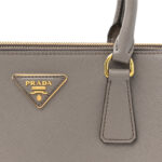 Saffiano Medium Galleria Double Zip Tote Argilla - Image 7