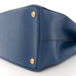Saffiano Medium Galleria Double Zip Tote Bluette - Image 9
