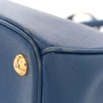 Saffiano Medium Galleria Double Zip Tote Bluette - Image 13