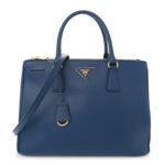 Saffiano Medium Galleria Double Zip Tote Bluette