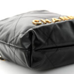Shiny Calfskin Quilted Mini Chanel 22 Black - Image 4