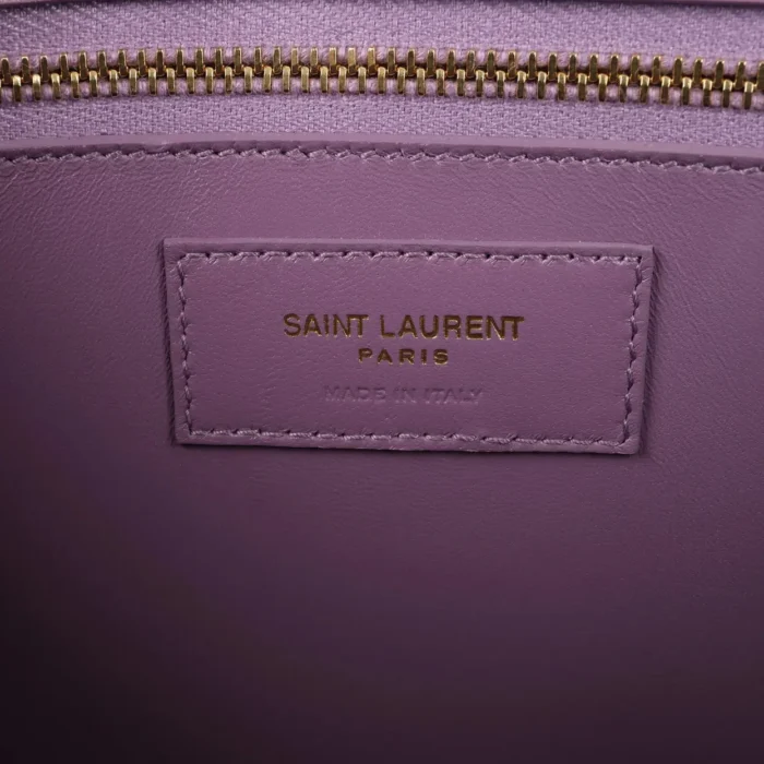 Carré leather handbag - Image 6