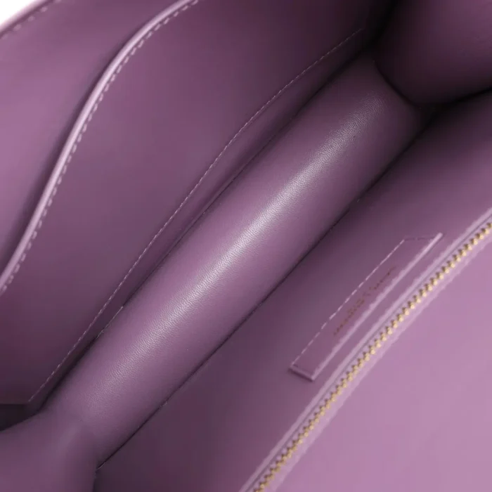 Carré leather handbag - Image 7