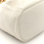 Lambskin Quilted Le Maillon Bucket Bag Crema Soft - Image 9