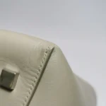 Le 37 leather crossbody bag Beige Leather - Image 6