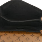 Reverse Monogram Pochette Metis - Image 5